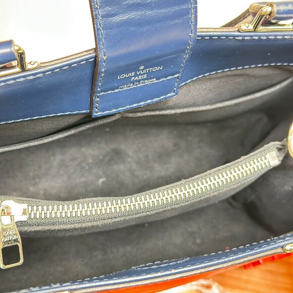 Louis Vuitton Red Epi Leather Shoulder Bag Crossbody - Picture 6 of 6